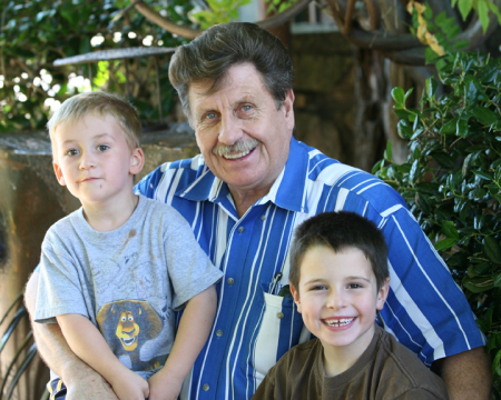 my husband Vi w/ Sam & Dillon in Branson 9/08