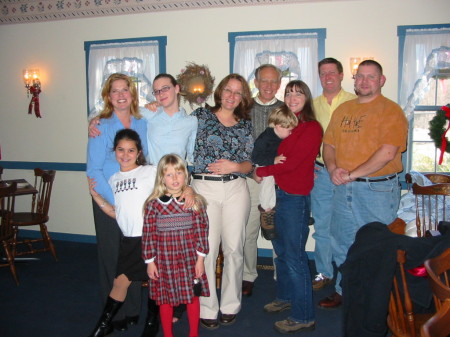 Connecticut clan Kids and grandkids 2004