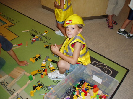 Building the new wing of the museum