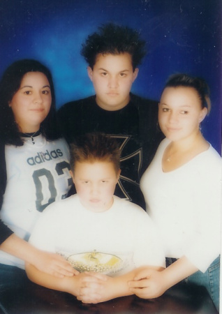 Lauren Contreras, Kevin, Karina & Brandon Sobalvarro -2004