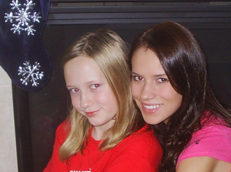 Shana and Allie Christmas 05