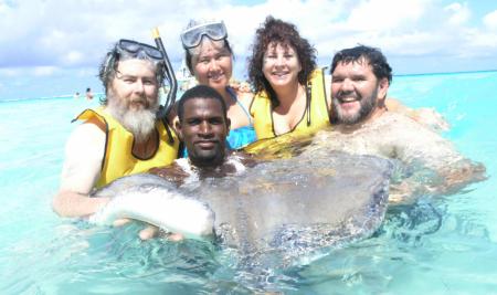 Grand Cayman Islands, Me, Stephanie, Richard, Donna & sting ray handler