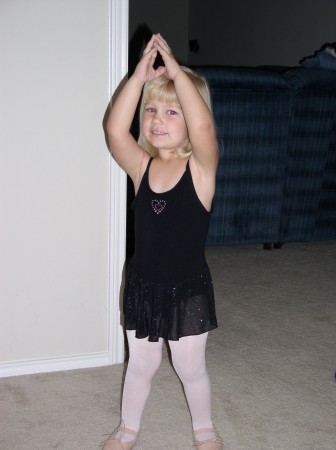 Haylie dressed for Ballet class