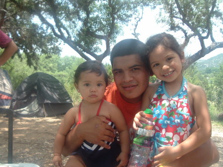 Nathan & girls at Garner State Park 2005