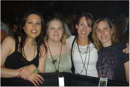 Girls night out... Nickelback Concert