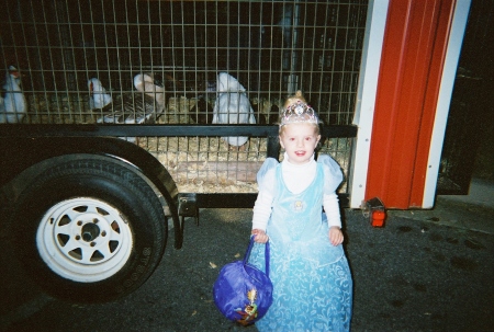 Sydney, age 3, Halloween 2005
