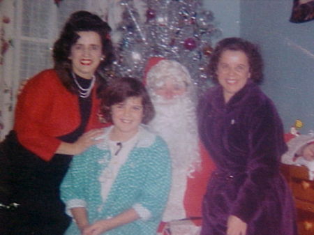  mom,me and aunt linda december 1964