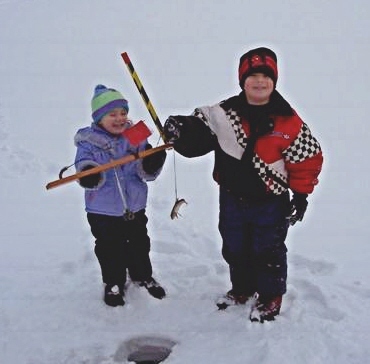 ICE FISHING WITH MY KIDS
