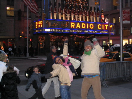 w/gaston radio city Dec.2005