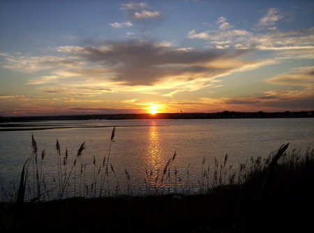     Nancy... Amateur Photographer- Sunset in Narragansett 2005