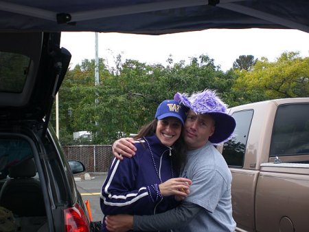 Husky Tailgating