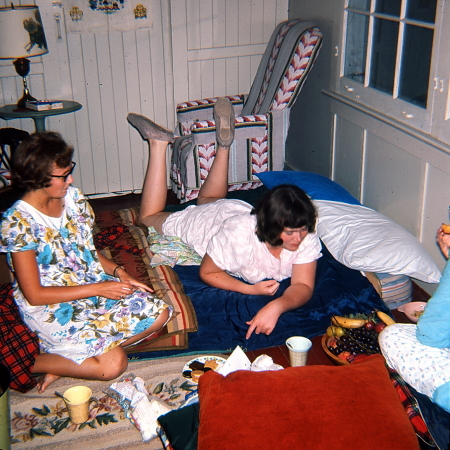 Janis Page & Karen Ingle & Judy Row's knee