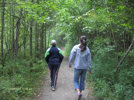 hiking lake valens aug 2007