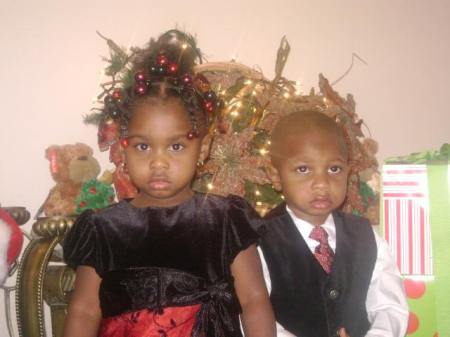 My 2 little buttercups! Merry Xmas 2007