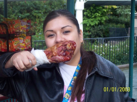 THATS A GOOD TURKEY LEG