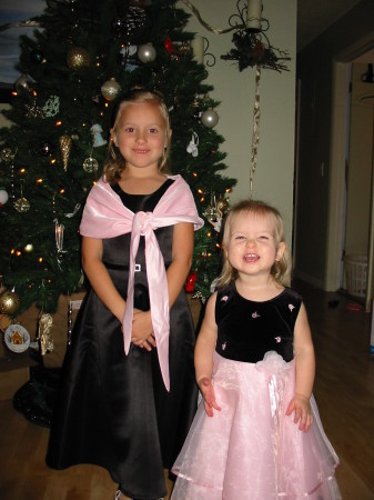 This Sanders Girls Christmas 2005