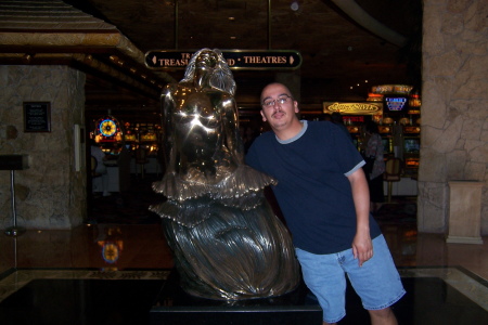 Statue in Vegas