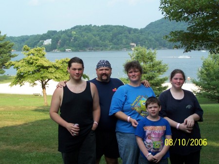 Family trip to Claytor Lake