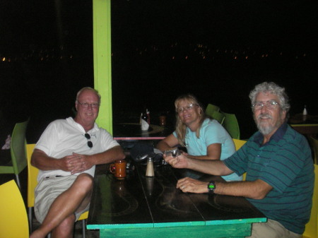 Apres Sail - Culebra John, Paula and the owner Charlie