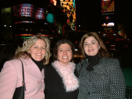 Girls Shopping Trip in New York