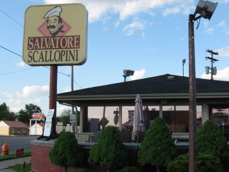 Salvatore Scallopini Restaurant