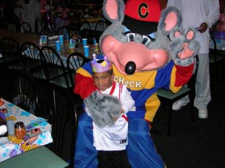 4 Year Bday at Chuck E Cheese