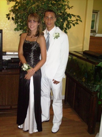Bruce & Brittany-2007 EHS Homecoming