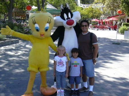 Daddy and the kids at Disneyland.