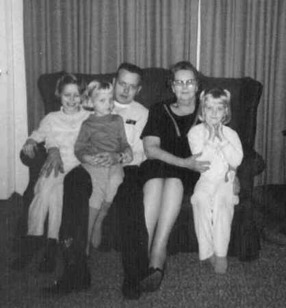 dad,girls,greatgran2