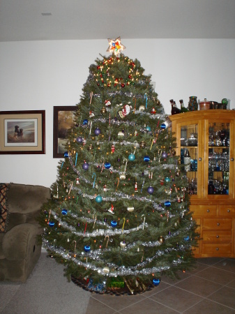 CHRISTMAS TREE 2009