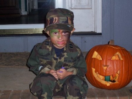 Dylan Halloween 2005