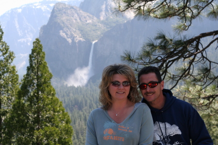 Cheryl and Gavin in Yosemite