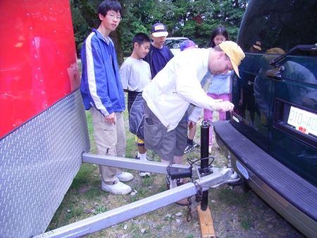 setting up the trailer camping with the kid's and folks