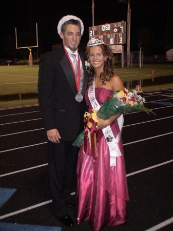 my daughter the queen in homecoming at st cloud high