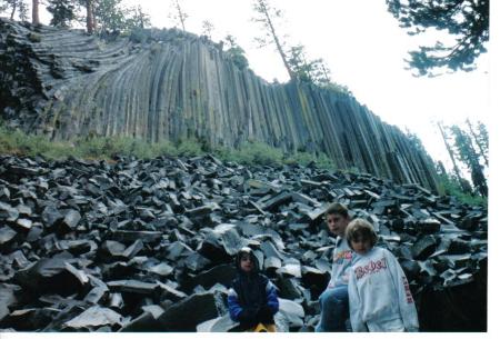 kids at devils post pile in mamouth mountain 2003