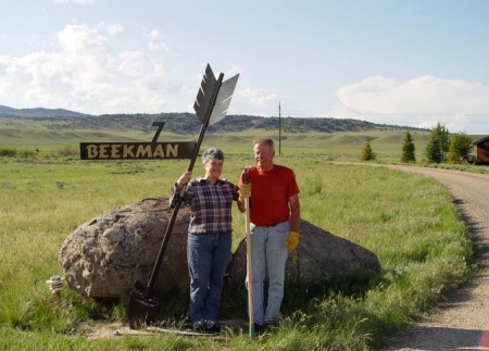 Bob & Jan at their driveway