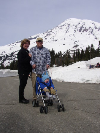 Lynn and Ron at Mt.Rainier with Alexander