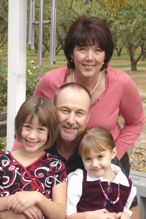 Randy, Paulette & the granddaughters.