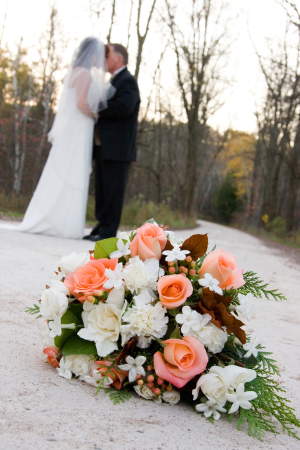 Kissing with the bouquet