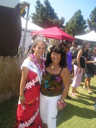 HAPPY HULA DANCERS