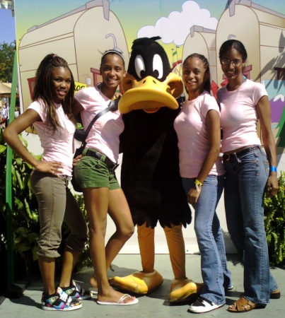 daffy and the girls