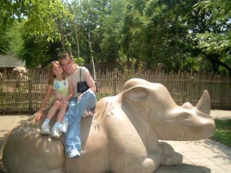 mommy and Tara at the zoo