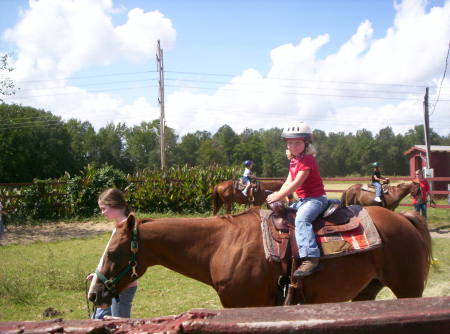 Kaylee's 1st pony ride