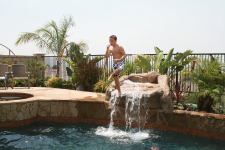 blake jumpin in the pool