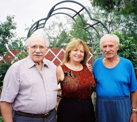 Dad, Wanda & cousin Berry