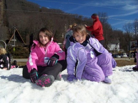 Reagan & Payton in Maggie Valley