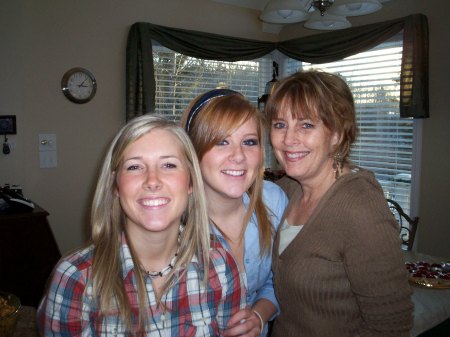 Sue and her daughters (Abby, Bekah)