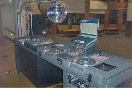 The DJ Set up!