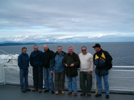 on the ferry to victoria!!  British Columbia is great 6 girls to 1 guy......can you dig it?