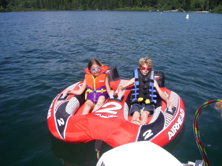 Caleb and Faith tubbing